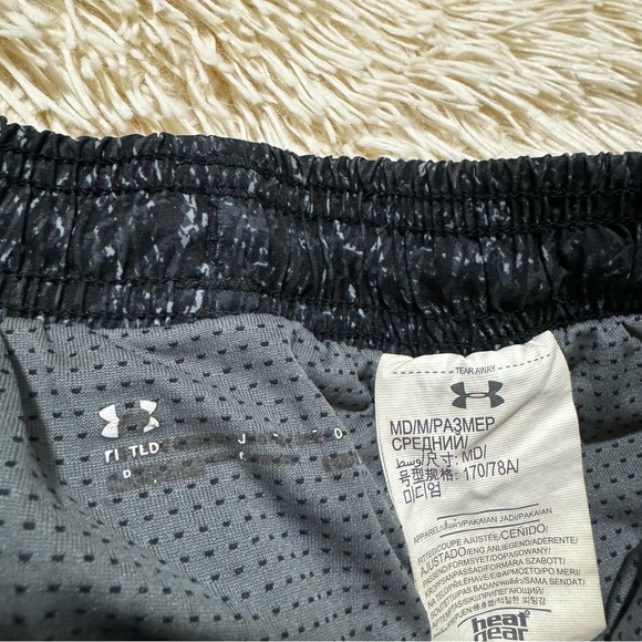 Quicksilver Surf Boardshorts Floral & UnderArmour Shorts - Picture 5 of 10
